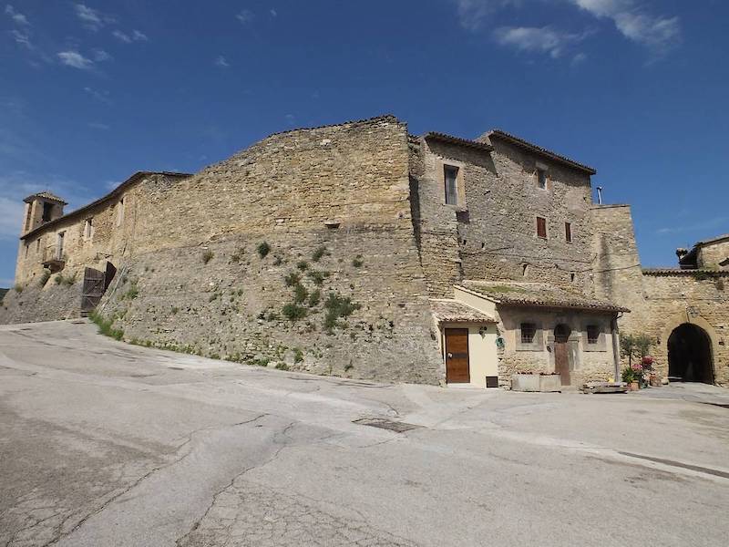 Castello di Torre del Colle Castello di Torre del Colle